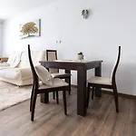 Large One Bedroom With Terrace Next To The Lift