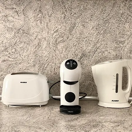 Large One Bedroom With Terrace Next To The Lift Apartament *