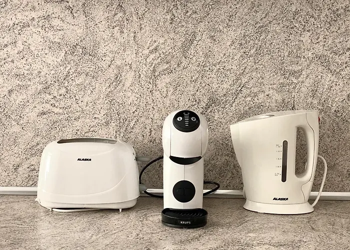 Large One Bedroom With Terrace Next To The Lift Apartmán *