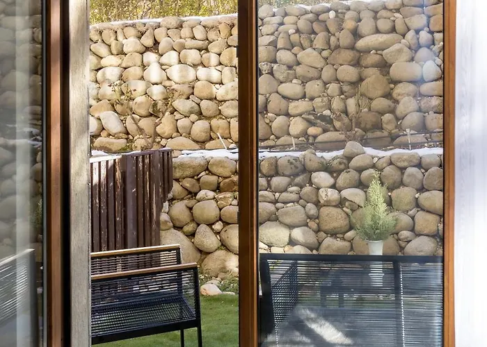 Large One Bedroom With Terrace Next To The Lift *